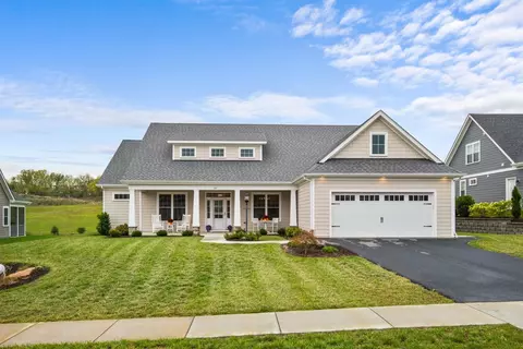 89 Old Oaks Dr, Fishersville, VA 22939