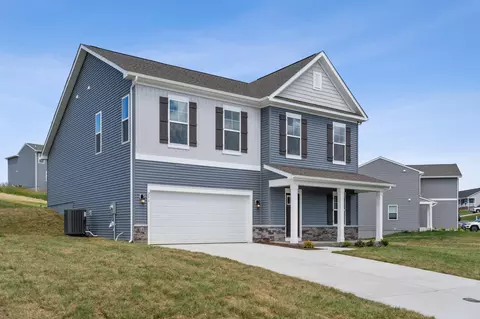26 Seabiscuit Ct, Lexington, VA 24450