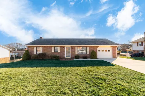 51 Granary Rd, Verona, VA 24482