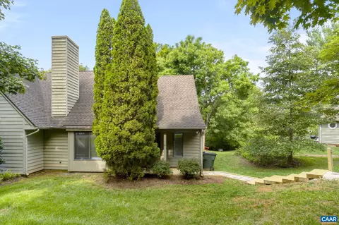 1018 Highlands Dr, Charlottesville, VA 22901