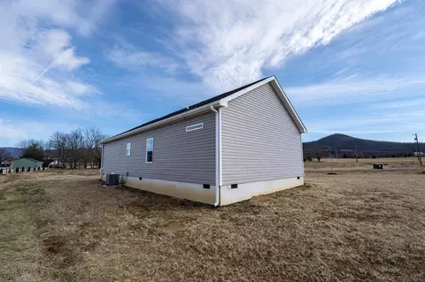357 Park Rd, Stanley, VA 22851 photo 30