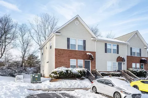 269 Emerson Ln, Harrisonburg, VA 22802