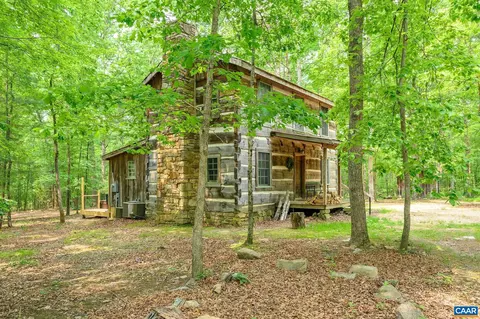 1814 Davis Shop Rd, Free Union, VA 22940