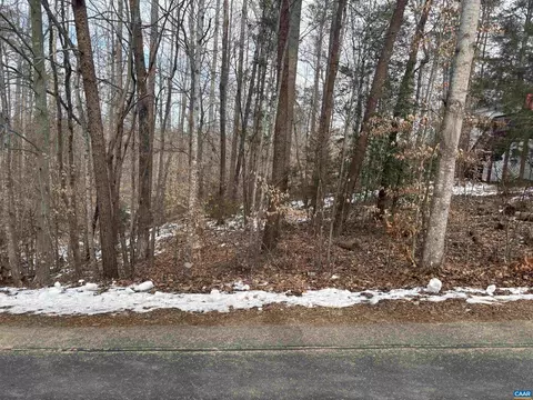 34 Hopi Way, Palmyra, VA 22963