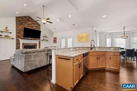 148 Crystal Ln, Evington, VA 24550 photo 11