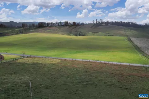 4496 Blue Ridge Tpk, Fincastle, VA 24090