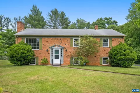 3590 Pinewood Dr, Keswick, VA 22947