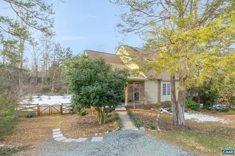 87 Mill Creek Ct, Charlottesville, VA 22902