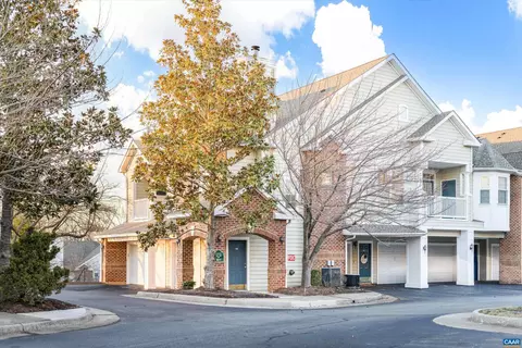 935 Dorchester Pl #302, Charlottesville, VA 22911