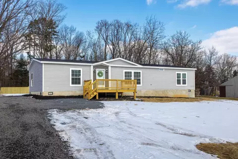 1892 Howardsville Tpke, Stuarts Draft, VA 24477