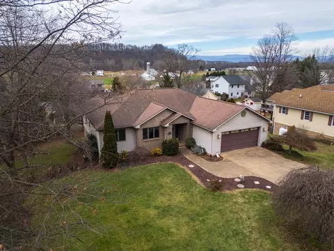 162 Wildwood Dr, Bridgewater, VA 22812