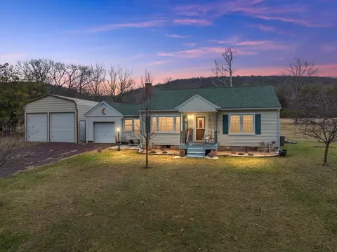 1045 S Fort Valley Rd S, Fort Valley, VA 22652