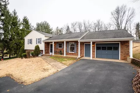 156 Abbott Cir, Harrisonburg, VA 22801
