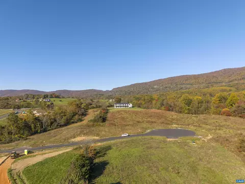 11 Stockton Creek Ln, Afton, VA 22920