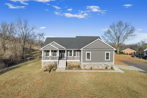 69 Harman Rd, Staunton, VA 24401