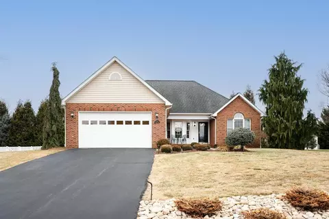 201 Woodbridge Dr, Elkton, VA 22827