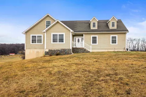 6793 Offspring Dr, Harrisonburg, VA 22802
