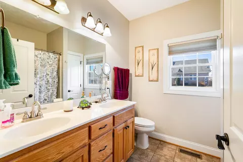 25 Gemstone Dr, Stuarts Draft, VA 24477 photo 18