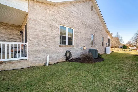 25 Gemstone Dr, Stuarts Draft, VA 24477 photo 31