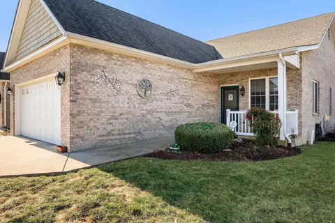 25 Gemstone Dr, Stuarts Draft, VA 24477