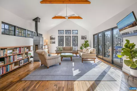 748 Lexington Ave, Charlottesville, VA 22902