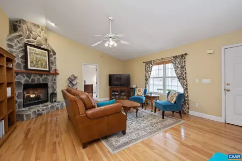6 James River Rd, Palmyra, VA 22963 photo 4