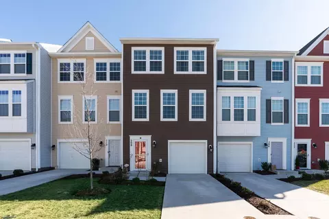 208 Willowshire Ct, Waynesboro, VA 22980