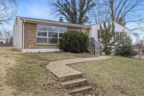 143 Crescent Dr, Harrisonburg, VA 22801