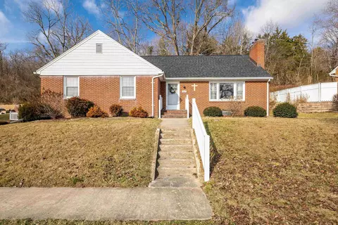 52 Herron St, Mount Sidney, VA 24467 photo 2