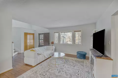 9 Sandy Beach Ct, Palmyra, VA 22963 photo 8