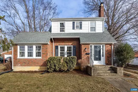 131 Crompton Rd, Waynesboro, VA 22980