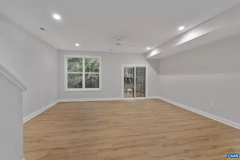119 Blithe Ct, Charlottesville, VA 22901 photo 11