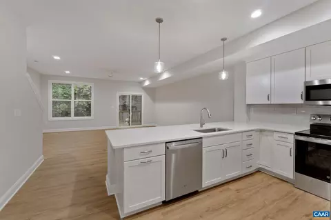 119 Blithe Ct, Charlottesville, VA 22901 photo 9