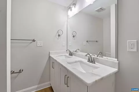 119 Blithe Ct, Charlottesville, VA 22901 photo 16