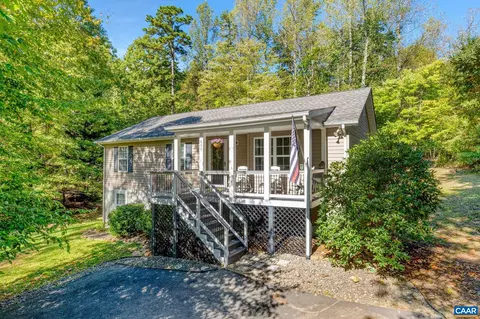 695 Jefferson Dr, Palmyra, VA 22963