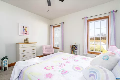 125 Stone Dr, Stuarts Draft, VA 24477 photo 32