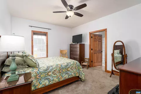 125 Stone Dr, Stuarts Draft, VA 24477 photo 22