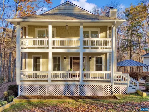 2685 Milton Hills Dr, Charlottesville, VA 22902