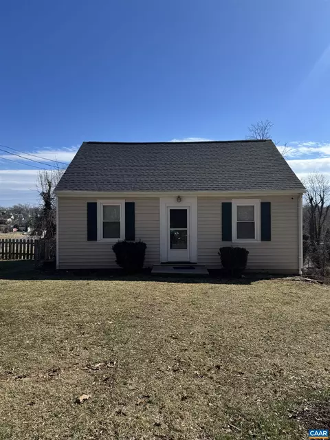 413 Straith St, Staunton, VA 24401