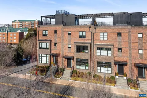 1031 E Water St E, Charlottesville, VA 22902