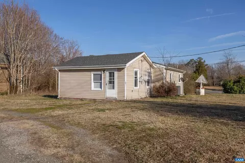 228 Old Fifteen Rd, New Canton, VA 23123