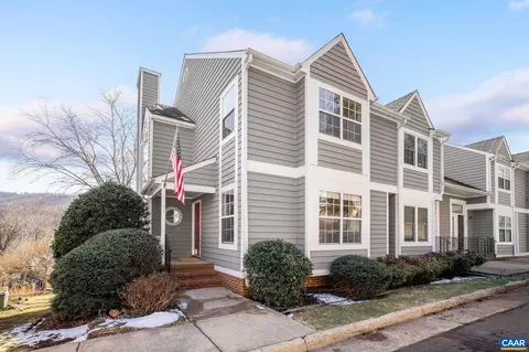 431 Maple View Ct, Charlottesville, VA 22902