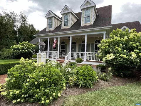 136 Blue Chickory Ln, Nellysford, VA 22958