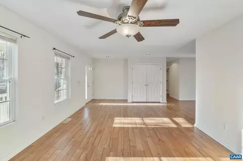39 Riverside Dr, Palmyra, VA 22963 photo 7