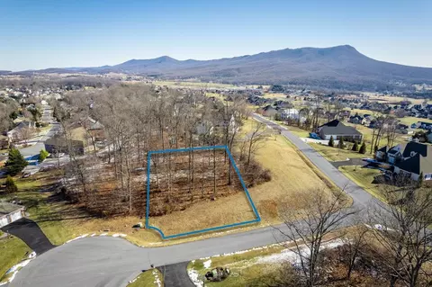 140 Hastings Pl #125, Rockingham, VA 22801