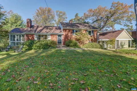 1617 Saint Annes Rd, Charlottesville, VA 22901