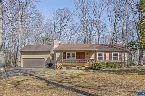 49 Wildwood Dr, Palmyra, VA 22963