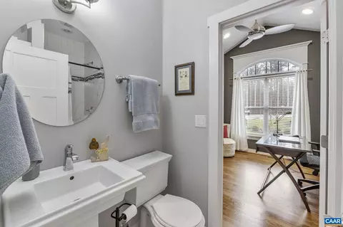 100 Pine Shadow Ct, Troy, VA 22974 photo 6