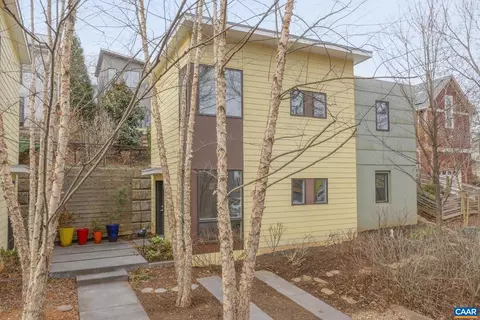 111 Riverbluff Cir, Charlottesville, VA 22902
