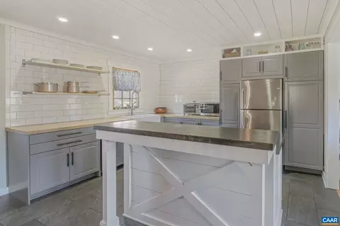 286 Madison Rd, Stanardsville, VA 22973